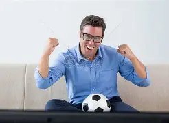 新冠袭击,摄影师,历经一月救,巅峰国际,巅峰国际官方网站,巅峰国际平台