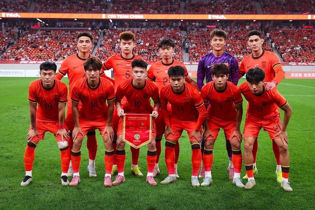 吉娜腹中胎,儿六月大,公开孕肚照,巅峰国际,巅峰国际官方网站,巅峰国际平台