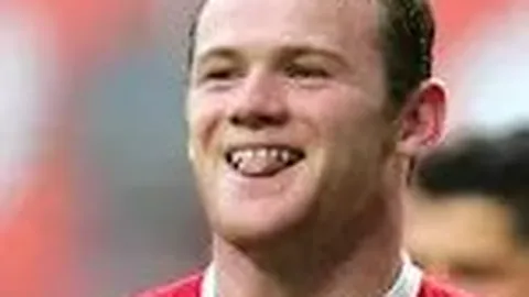 皇马与巴萨南美球星同机返西竞技